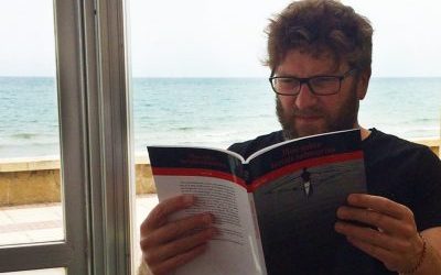 Joan Tur presenta en Gloriamar su nuevo libro